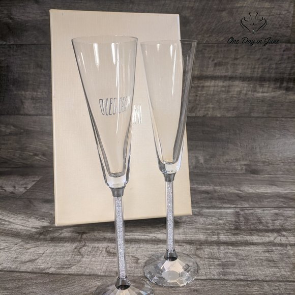 Oleg Cassini Other - Oleg Cassini Crystal Diamond Toasting Flutes
